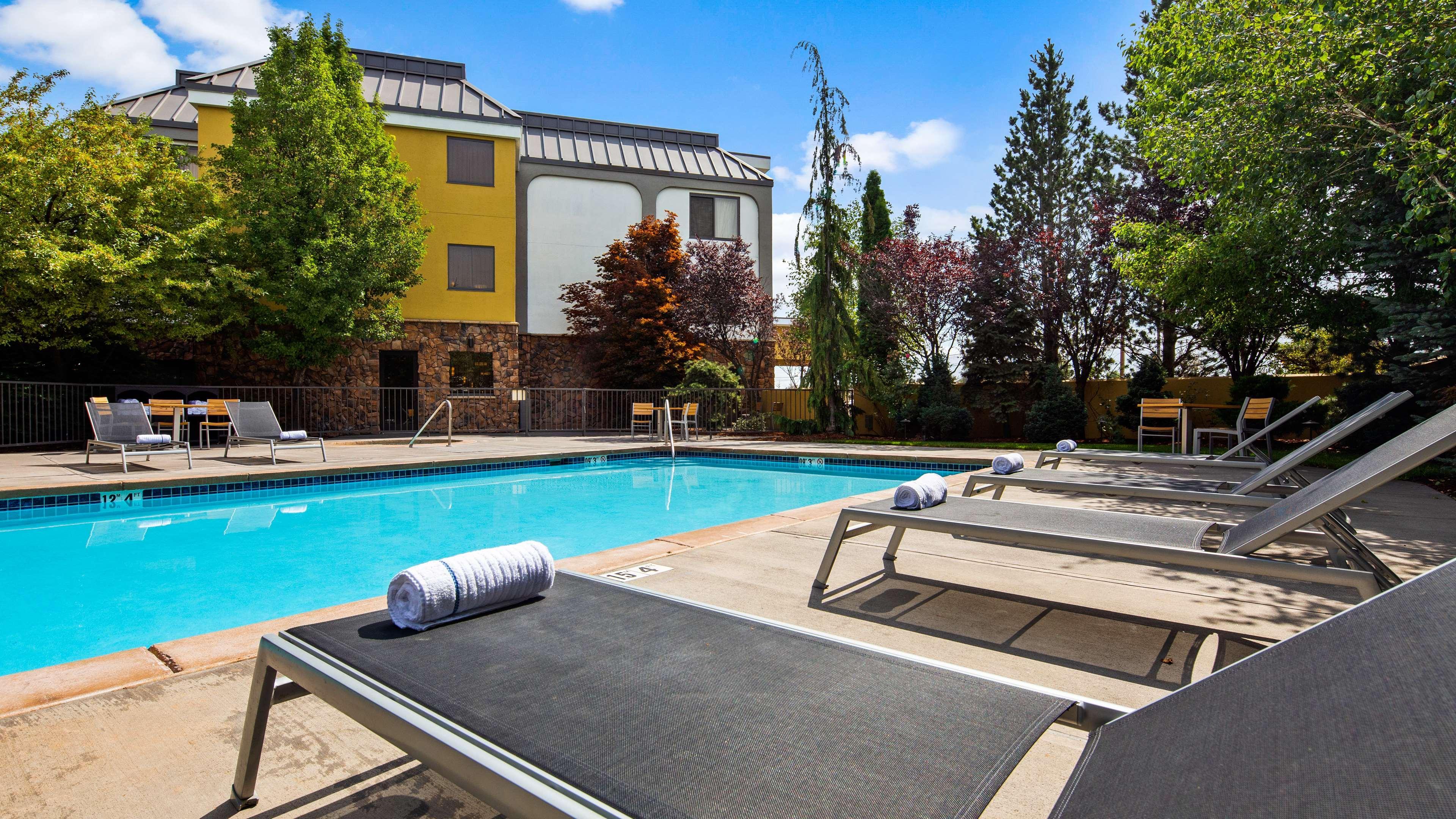 Best Western Plus Olympic Inn Klamath Falls Exterior foto